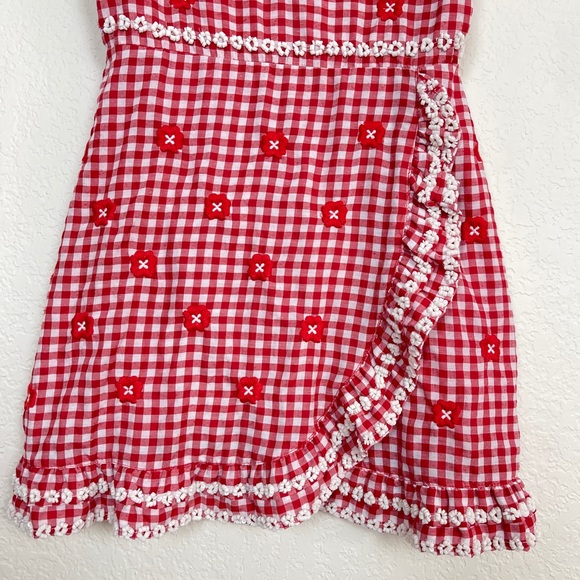 ❌SOLD❌ X by NBD Daimia Embroidered Dress in Red & White - Picture 6 of 8